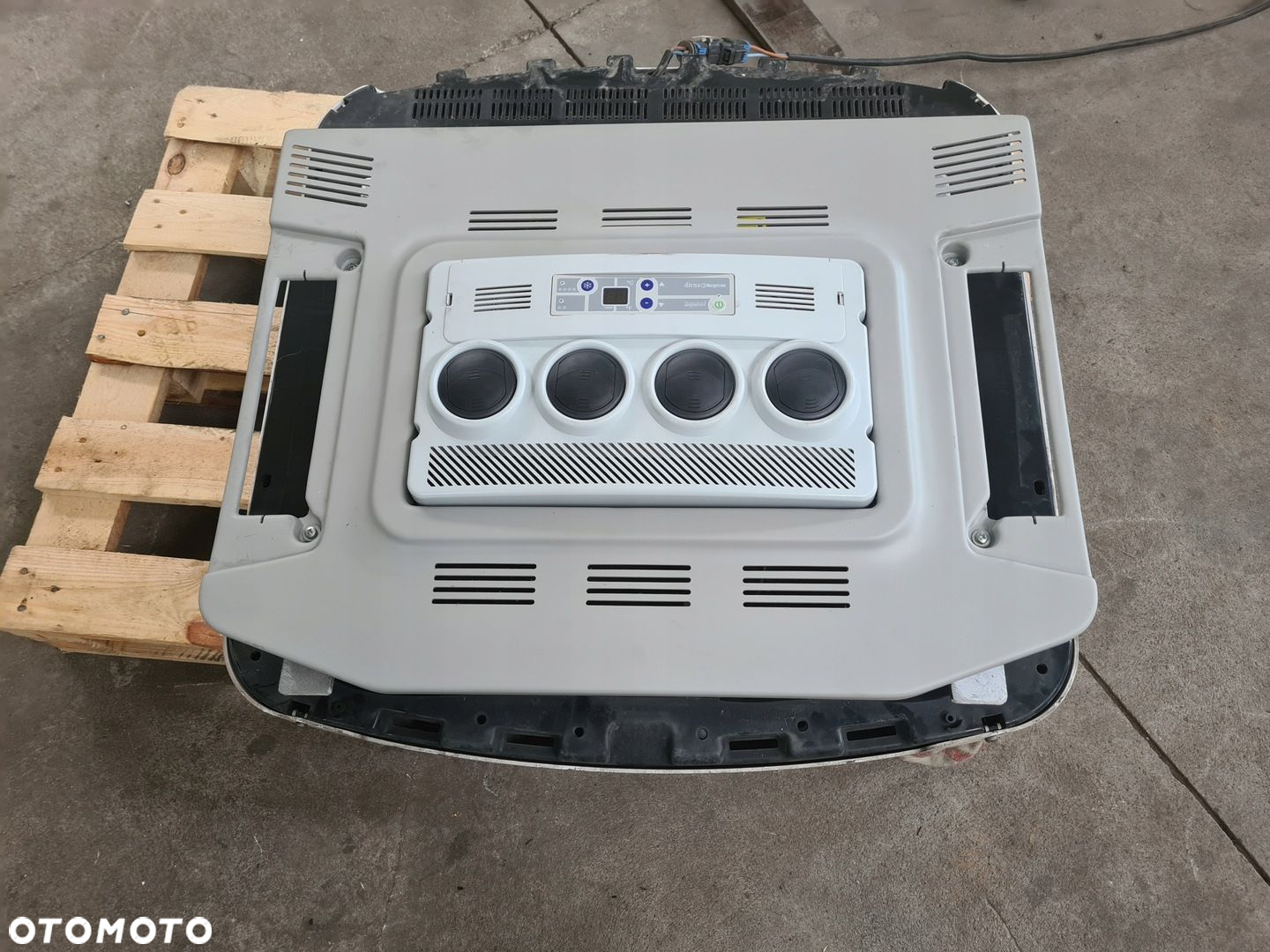 KLIMATYZACJA POSTOJOWA DIRNA BERGSTROM 24V SLIMFIT RENAULT GAMA T - 10