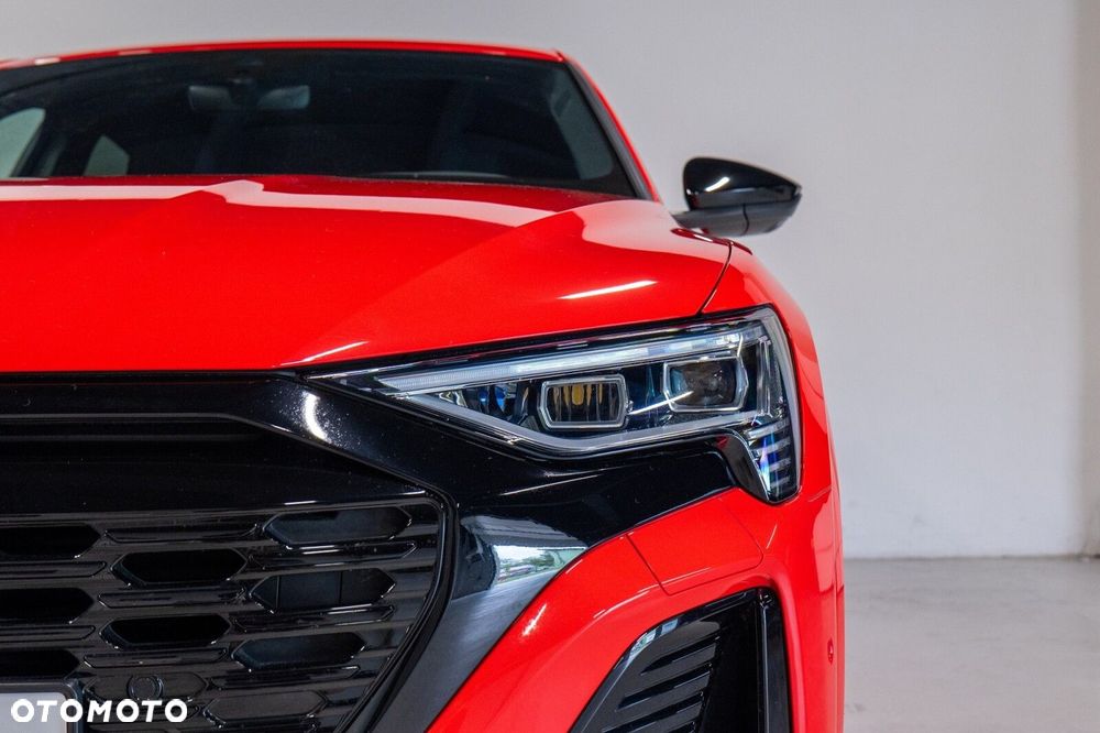 Audi Q8 Sportback e-tron - 16
