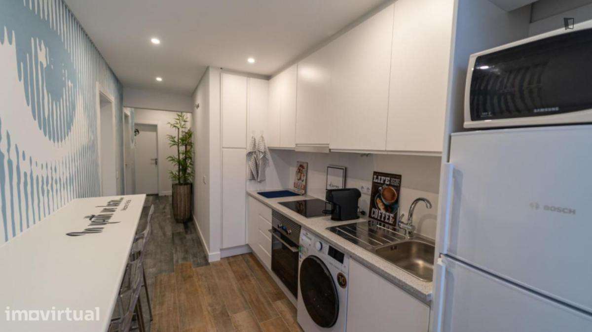 Quarto - localizado em Faro - Grande imagem: 2/30