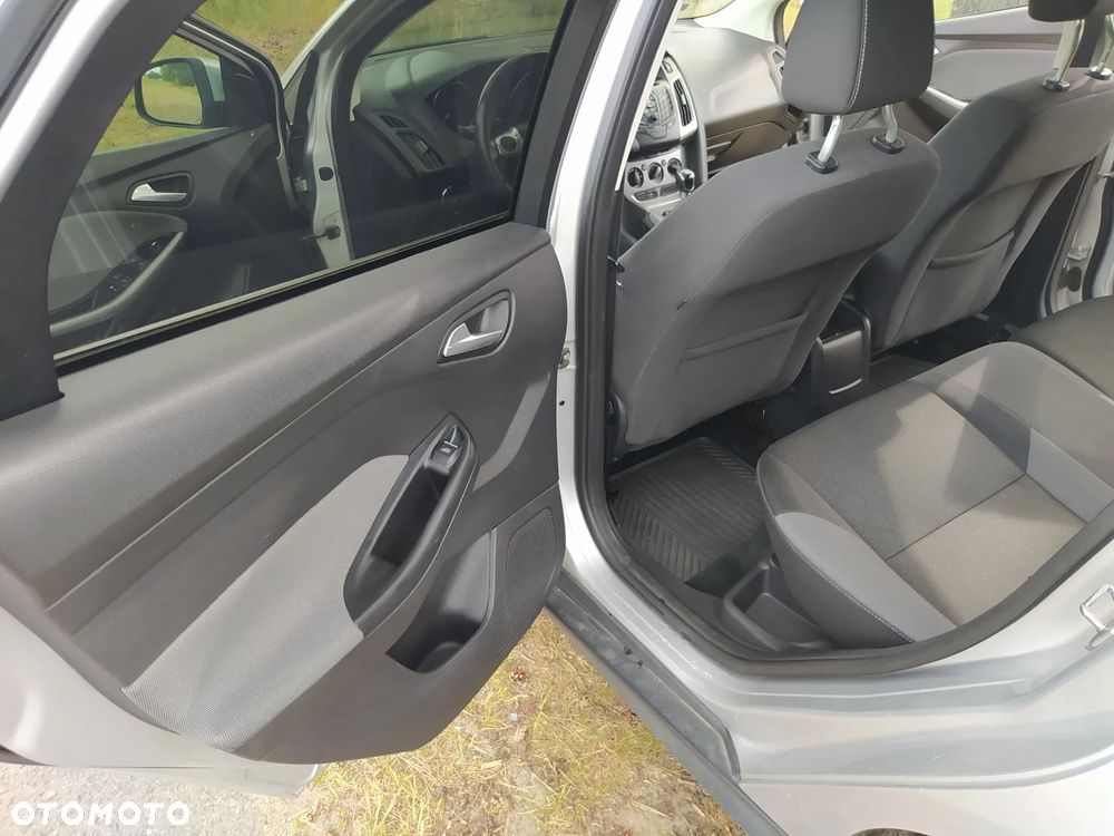 Ford Focus 1.6 TDCi Ambiente - 23