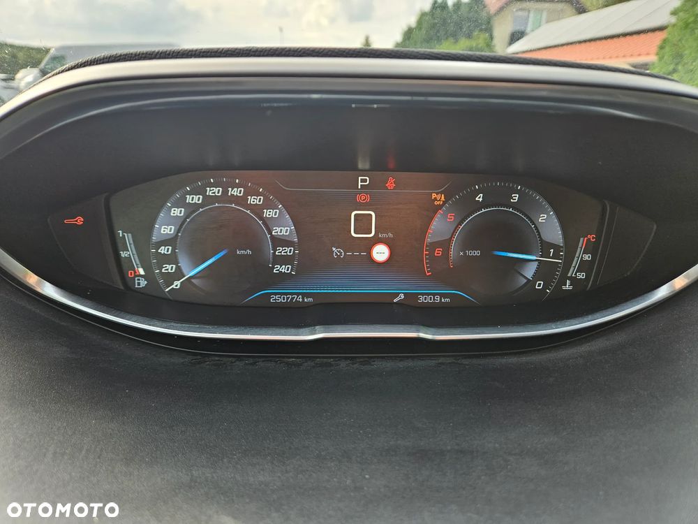 Peugeot 3008 BlueHDi 130 Stop & Start EAT8 Active - 16
