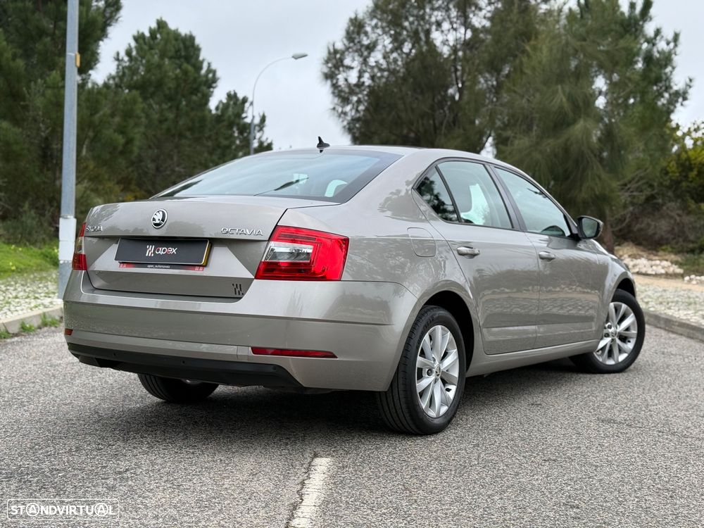 Skoda Octavia 1.6 TDI Ambition - 6