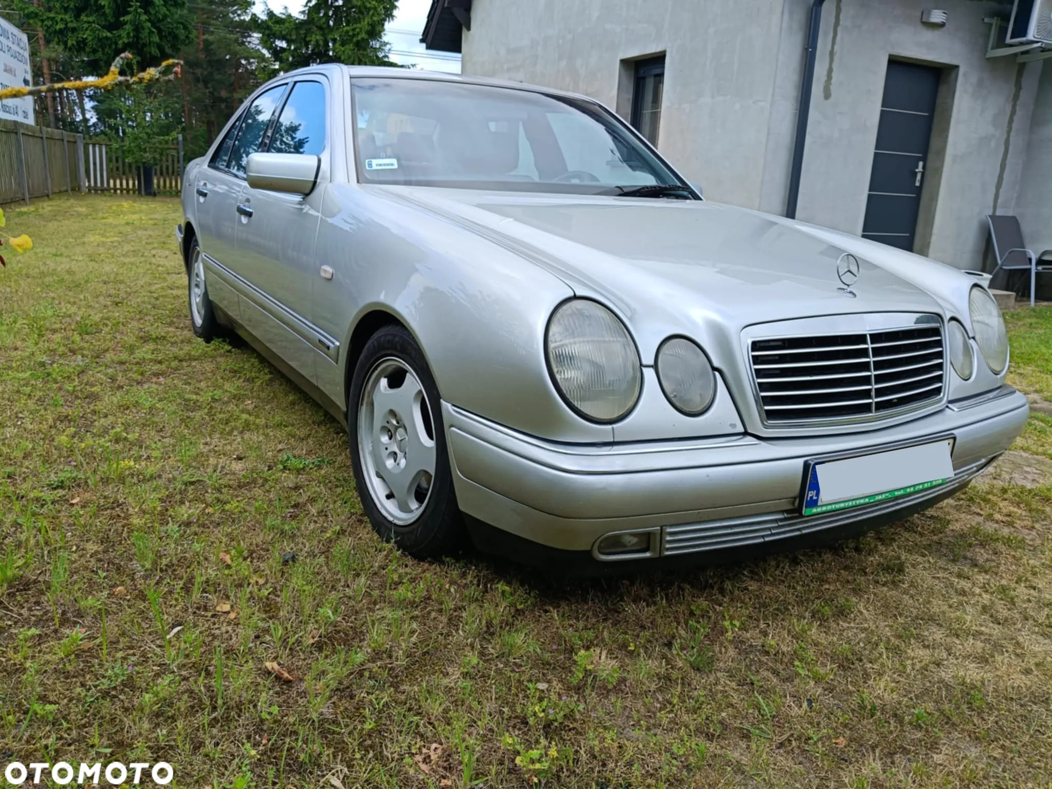 Mercedes-Benz Klasa E 300 T TD Avantgarde - 8