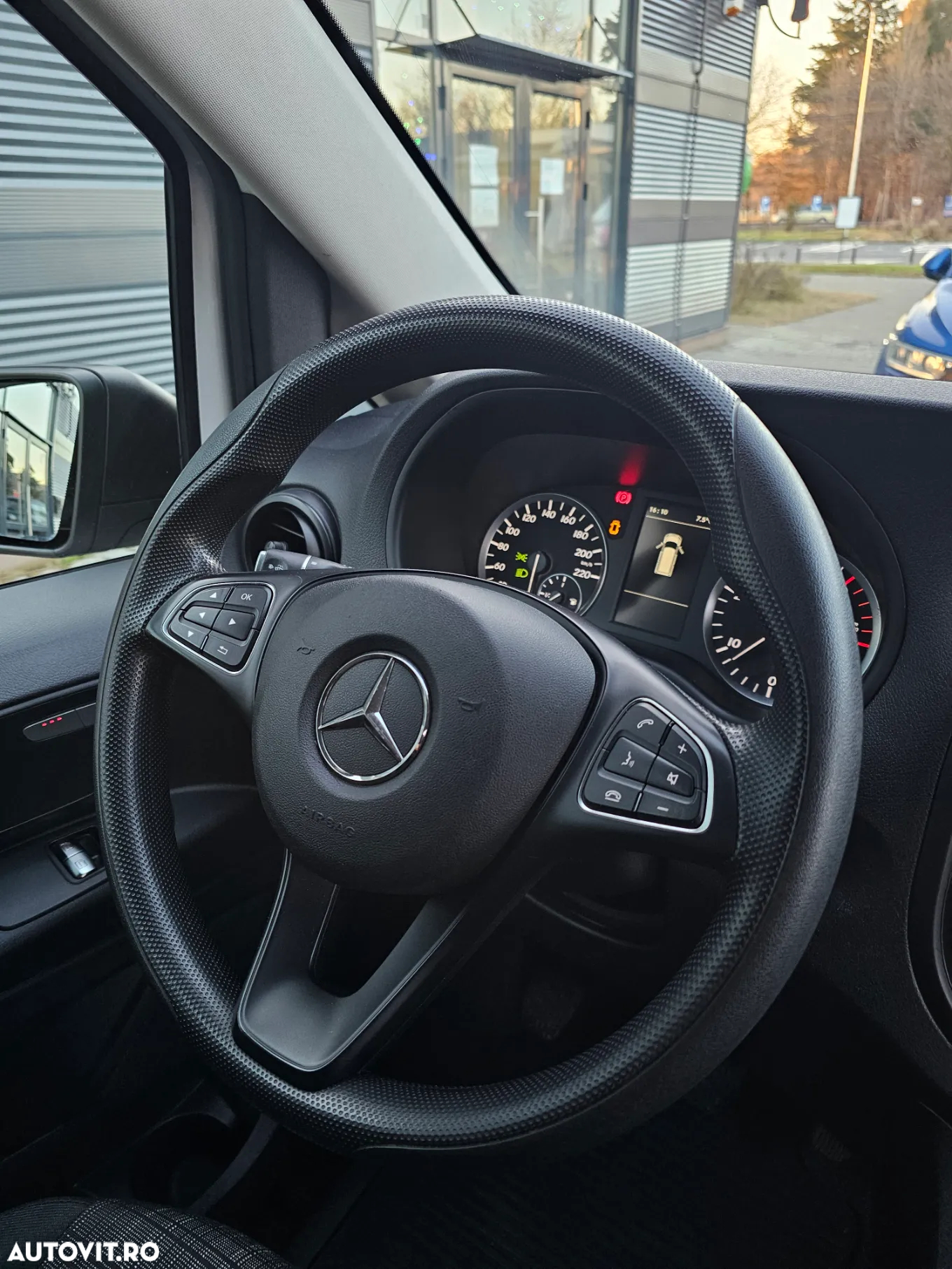Mercedes-Benz Vito - 7