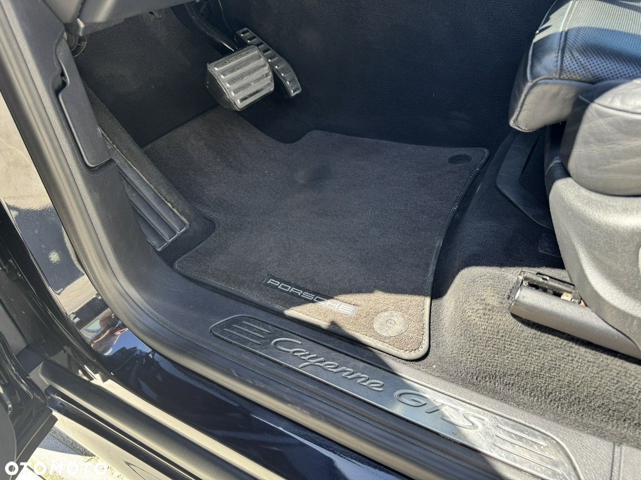 Porsche Cayenne - 23