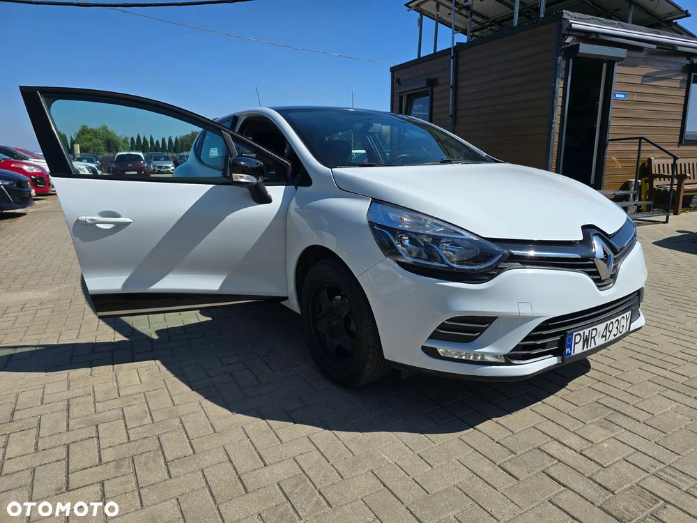 Renault Clio - 21