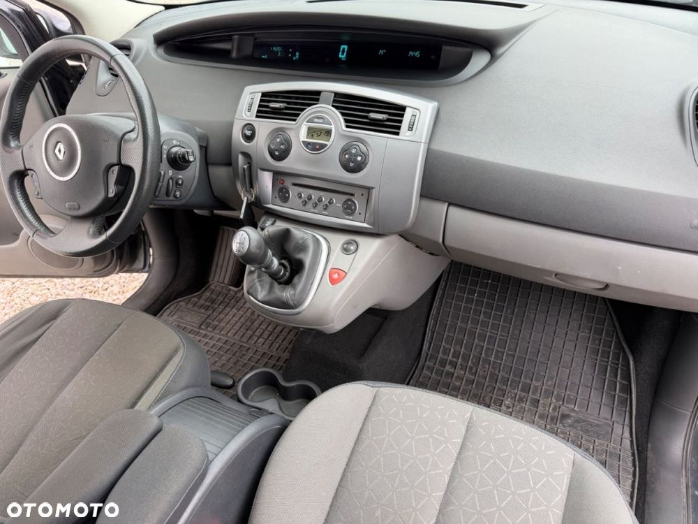 Renault Scenic - 15