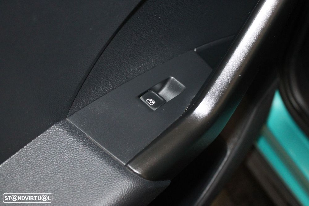 VW T-Cross 1.0 TSI Life - 24