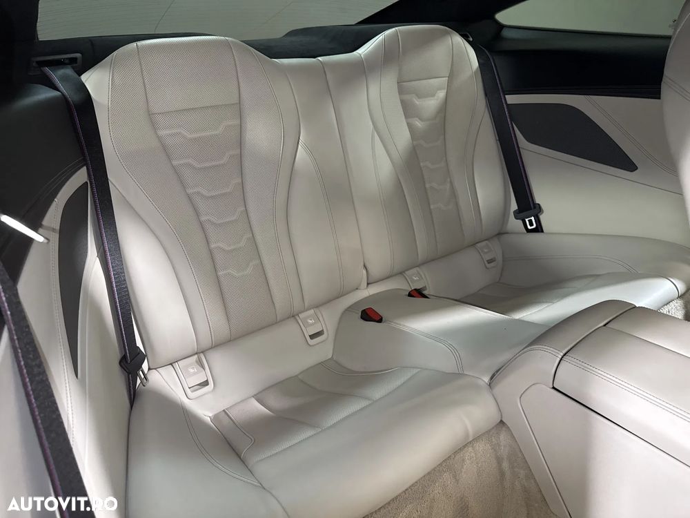 BMW Seria 8 - 13