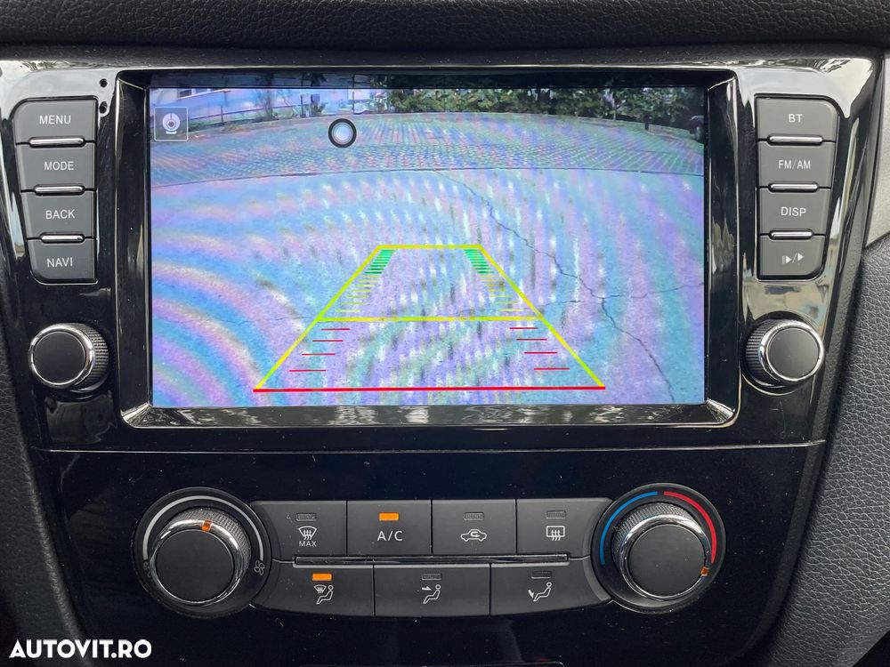 Nissan Qashqai 1.5 DCI Start/Stop N-Connecta - 8