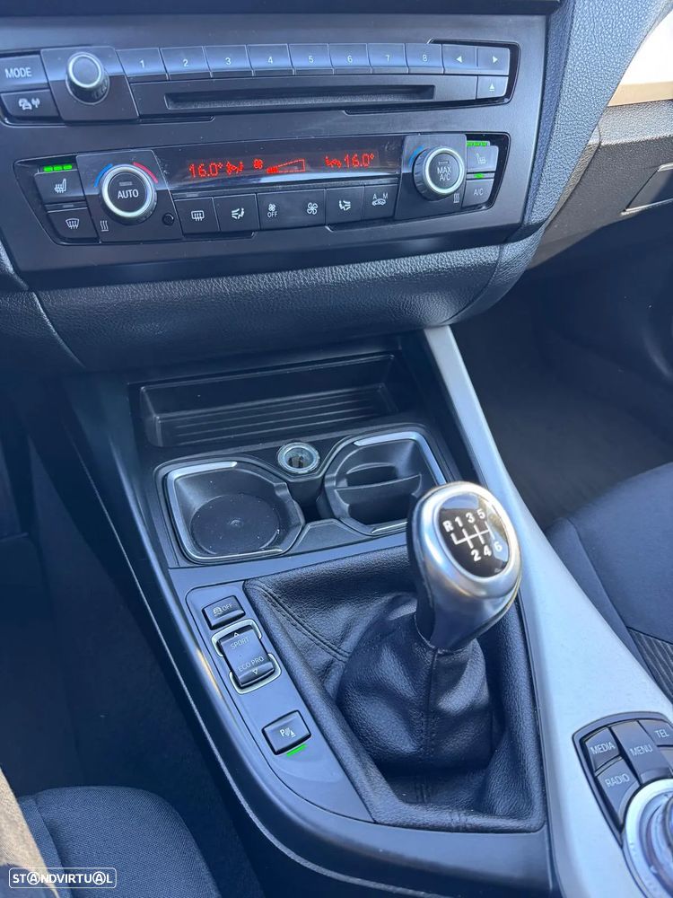 BMW 116 d EfficientDynamics Edition Urban Line - 30