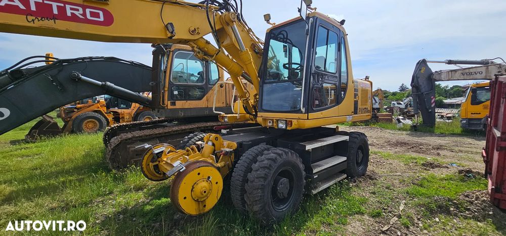 Komatsu PW 170 ES Excavator pe roți , cale ferata - 6
