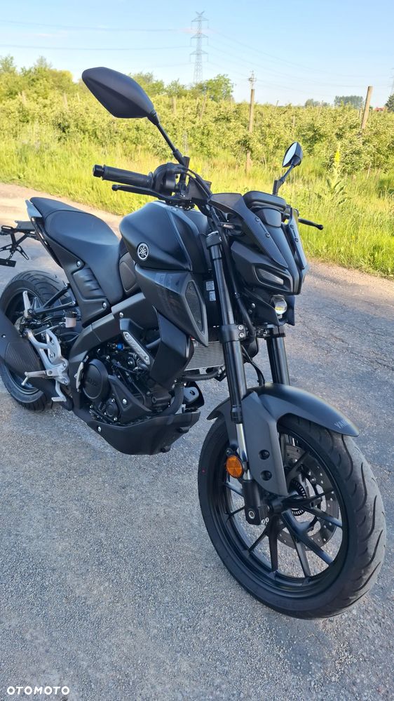 Yamaha MT - 22