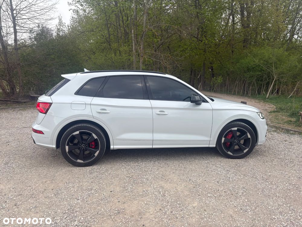 Audi SQ5 - 2