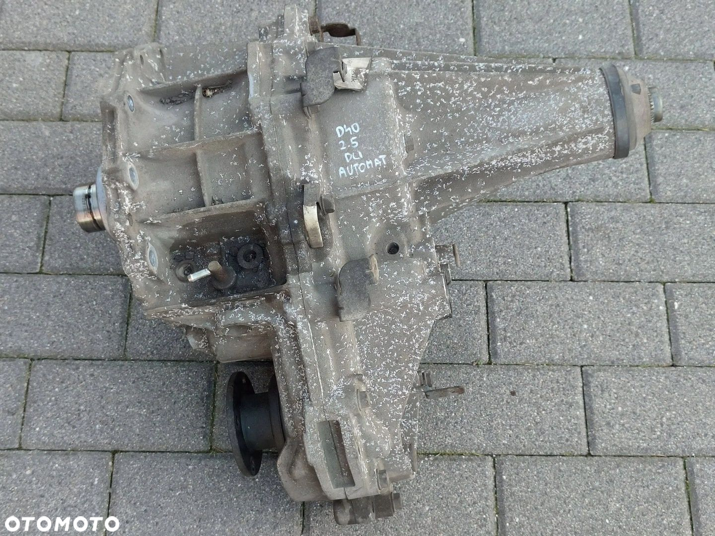NISSAN NAVARA D40 2.5 DCI REDUKTOR AUTOMATYCZNEJ SKRZYNI BIEGÓW EA310 ORYG - 2