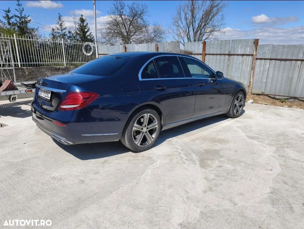 Mercedes-Benz E - 6