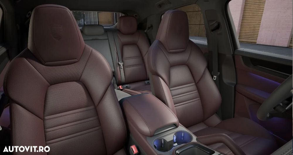 PORSCHE Cayenne Coupe 2026 — imagine 10