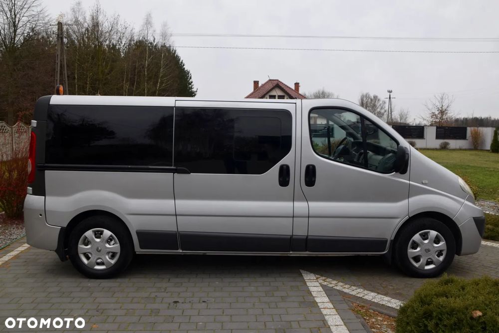 Renault Trafic Passenger FAP L2H1 Expression - 8
