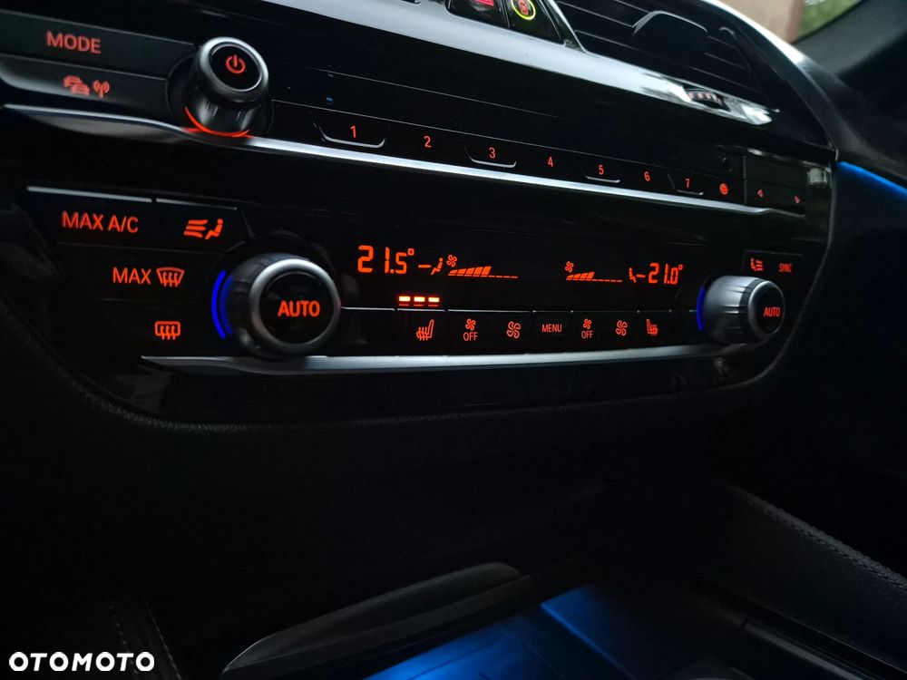 BMW Seria 5 530e M Sport sport - 26