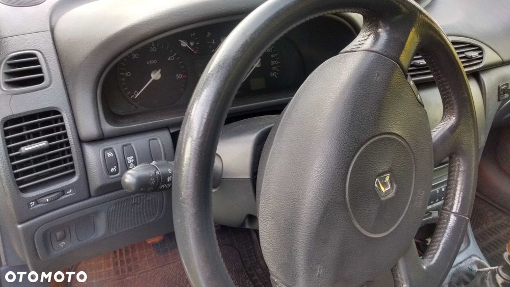 Renault Laguna - 6
