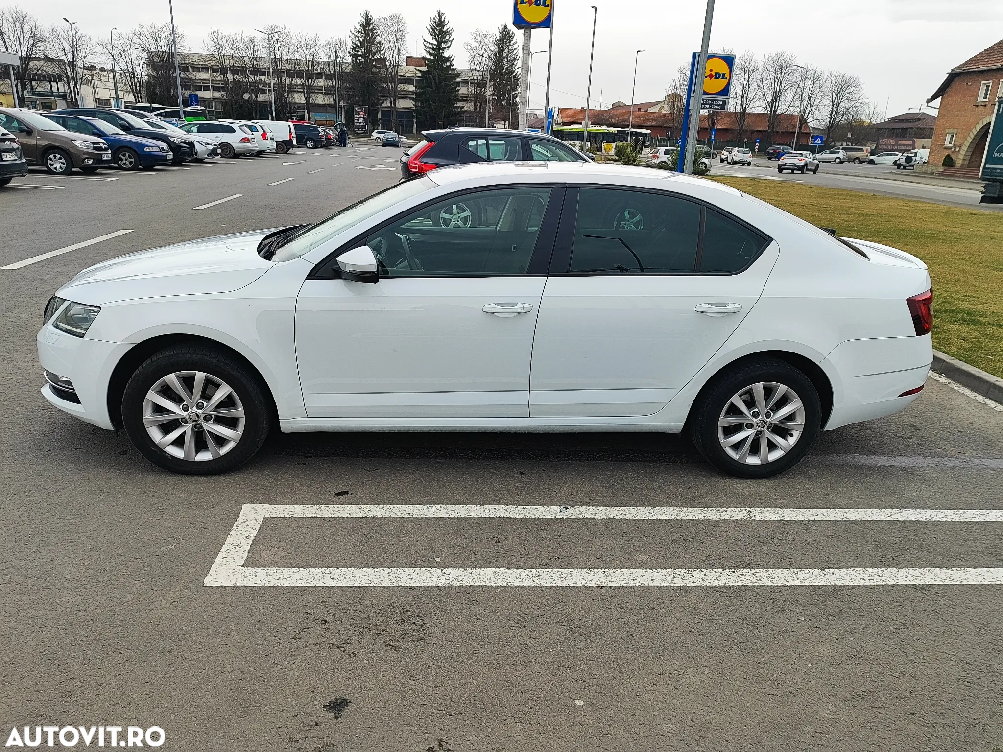 Skoda Octavia 1.4 TSI Style - 4