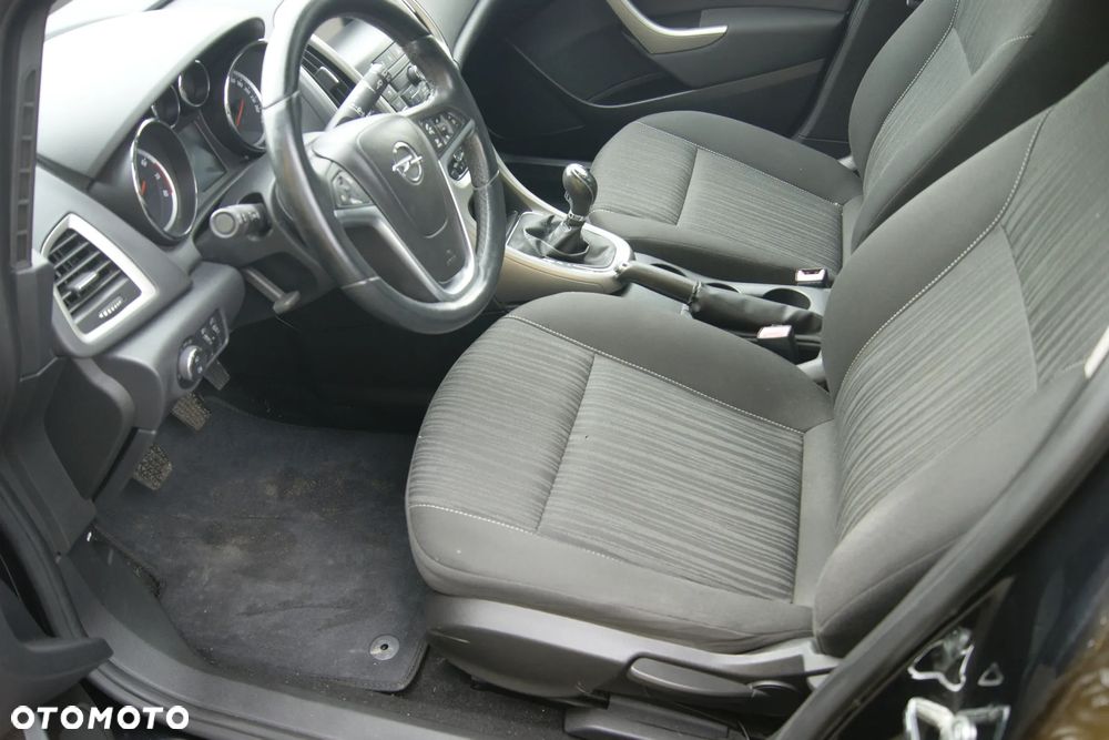 Opel Astra 1.6 Active - 11