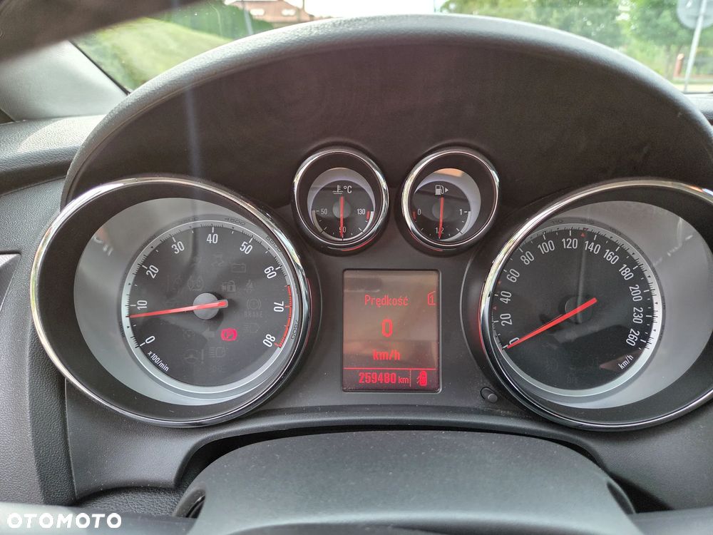 Opel Astra 1.4 T Cosmo - 13