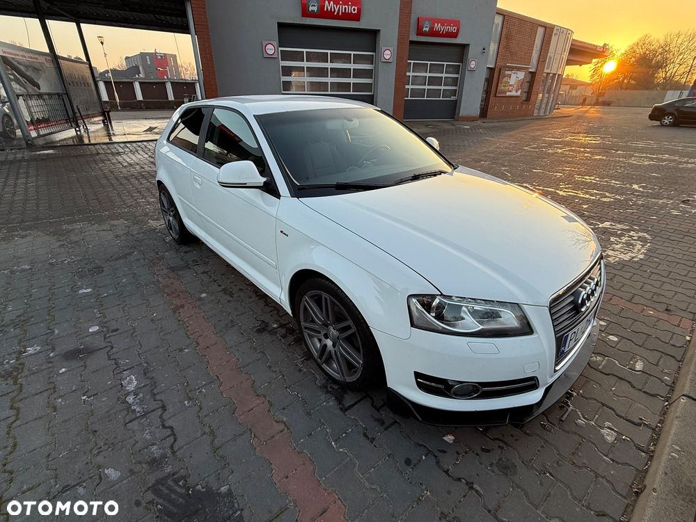 Audi A3 3-drzwiowe 1.6 TDI DPF S line Sportpaket - 4
