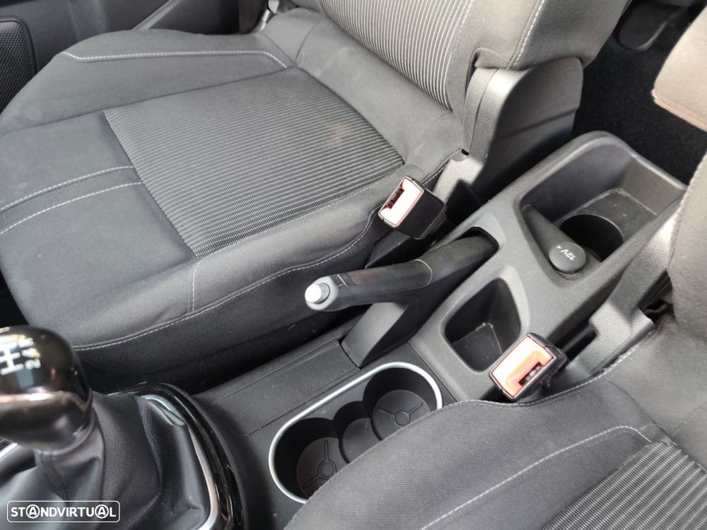 Ford B-Max 1.5 TDCi Titanium - 22