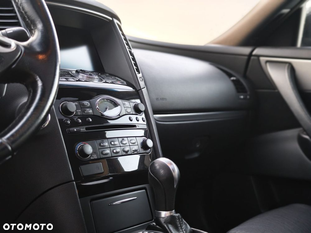 Infiniti FX FX30d S - 6