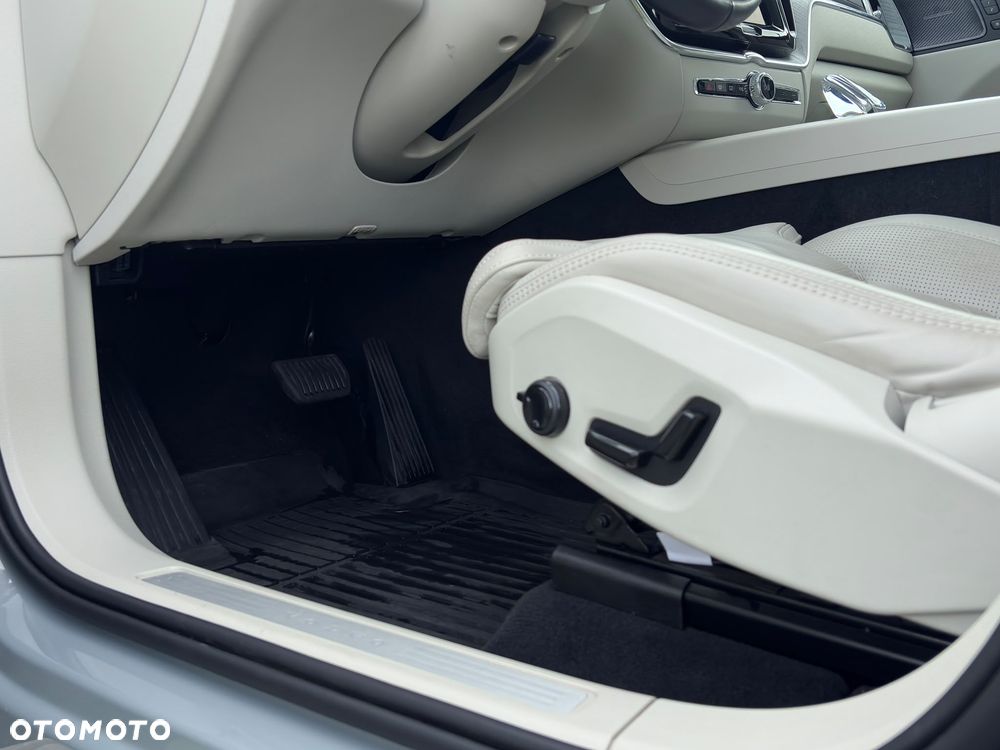 Volvo XC 60 - 26