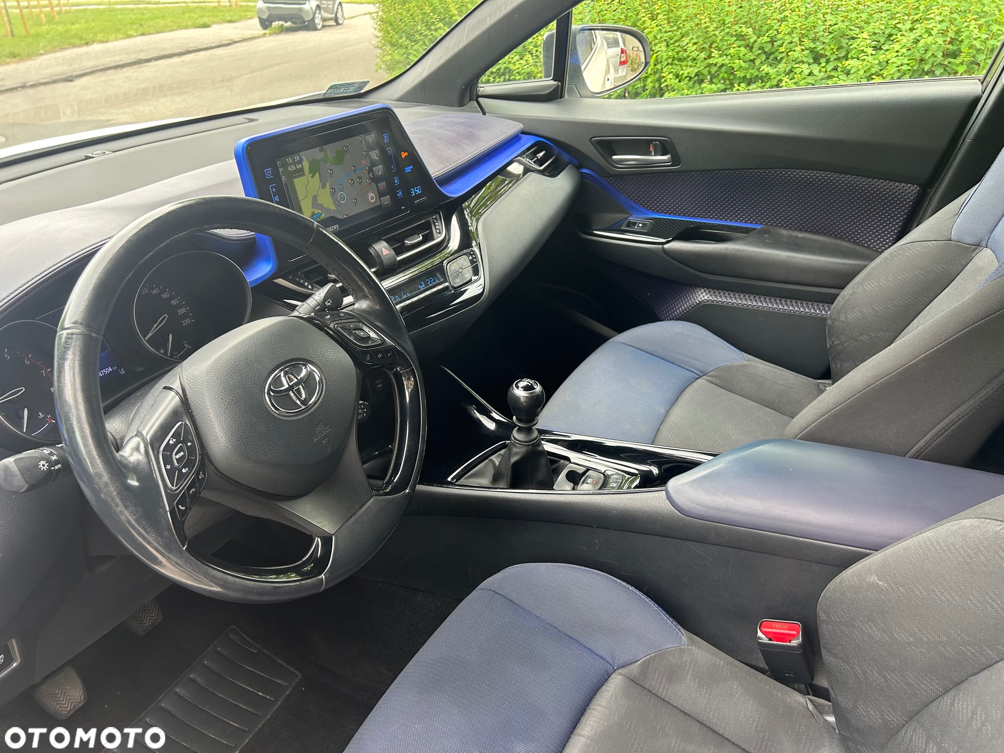 Toyota C-HR 1.2 T Dynamic - 8