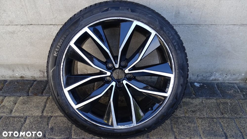 SEAT ATECA 575 - felga 8Jx19H2 ET45 5x112 - 1