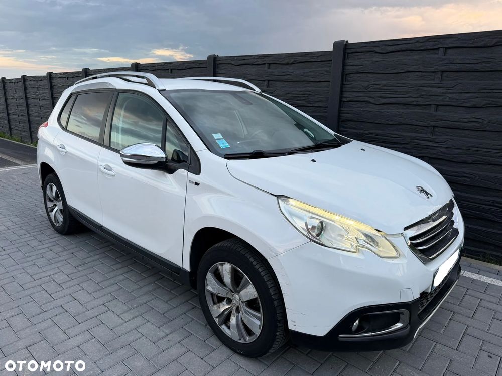 Peugeot 2008 1.6 BlueHDi Style - 19