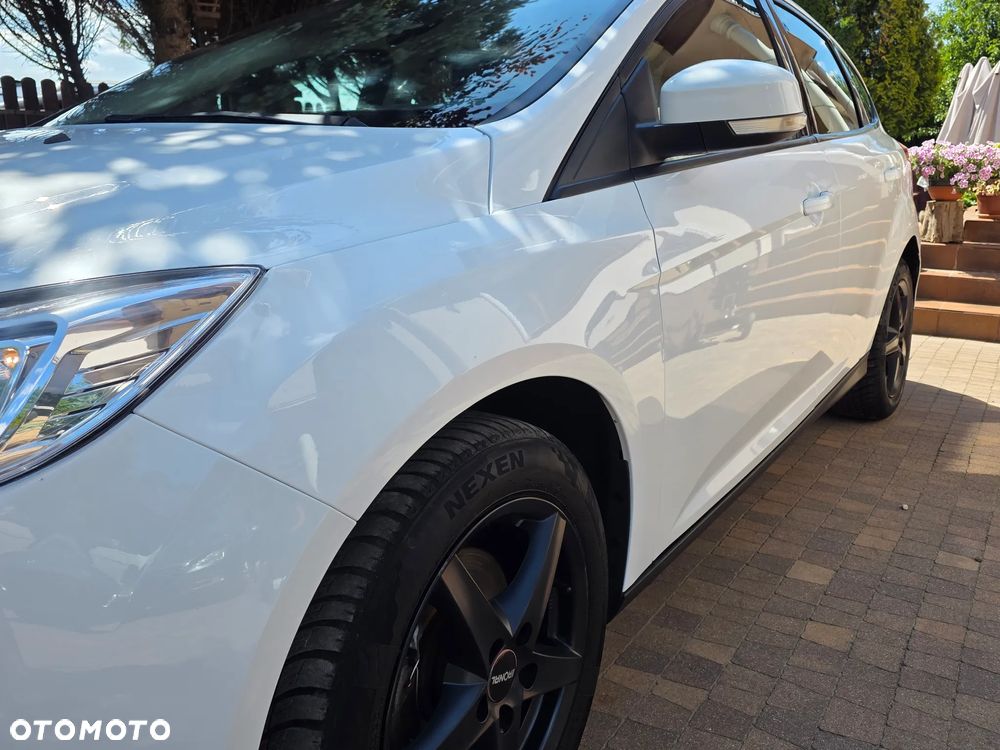 Ford Focus 1.6 TI-VCT Ambiente - 4