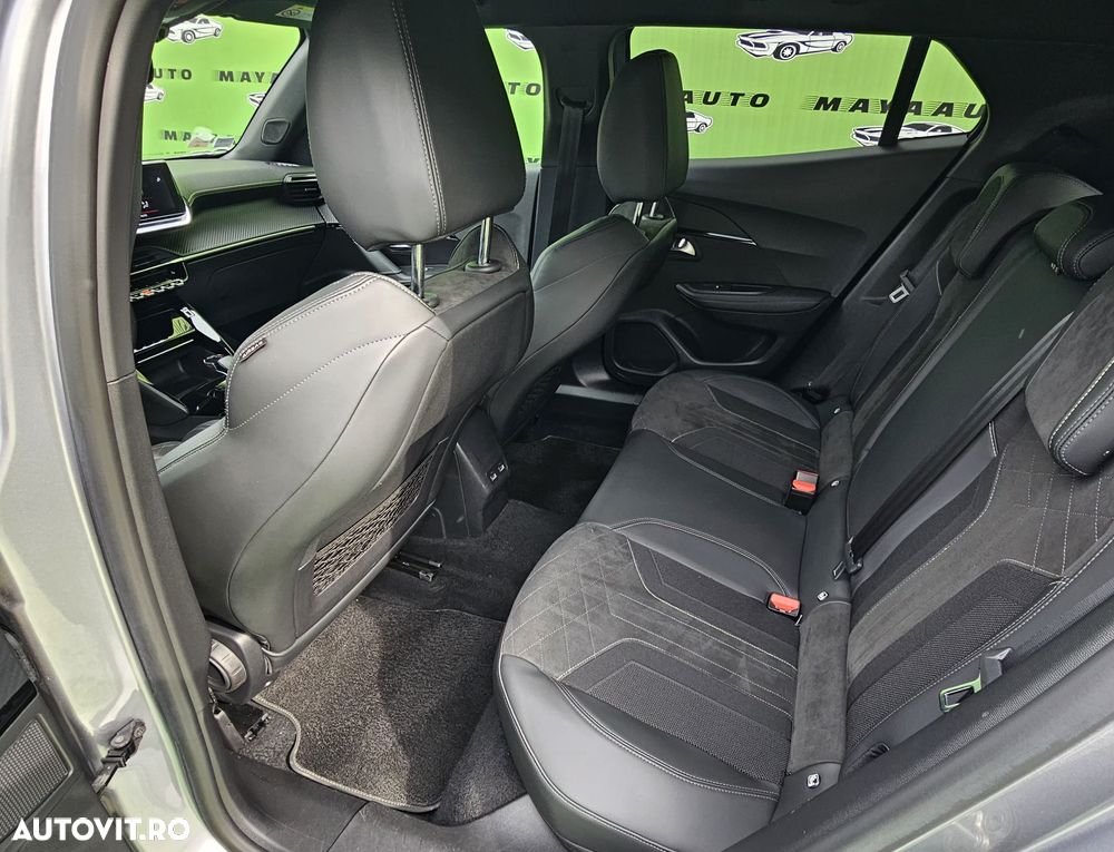 Peugeot 2008 PureTech 155 EAT8 GT Pack - 12