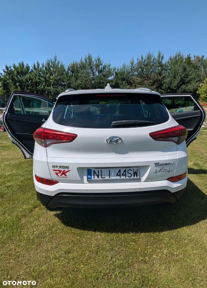 Hyundai Tucson 1.7 CRDI BlueDrive Style 2WD - 4