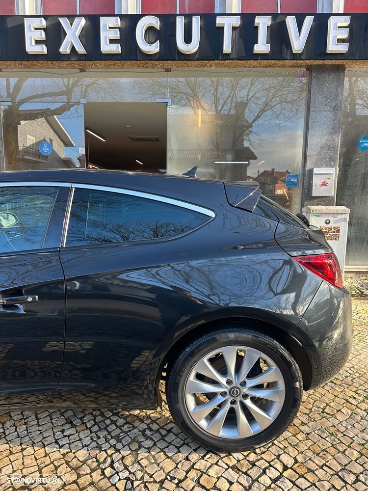 Opel Astra GTC 2.0 CDTi S/S 127g - 4