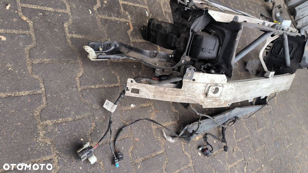 PAS PRZEDNI BMW 5 530D G30 - 2