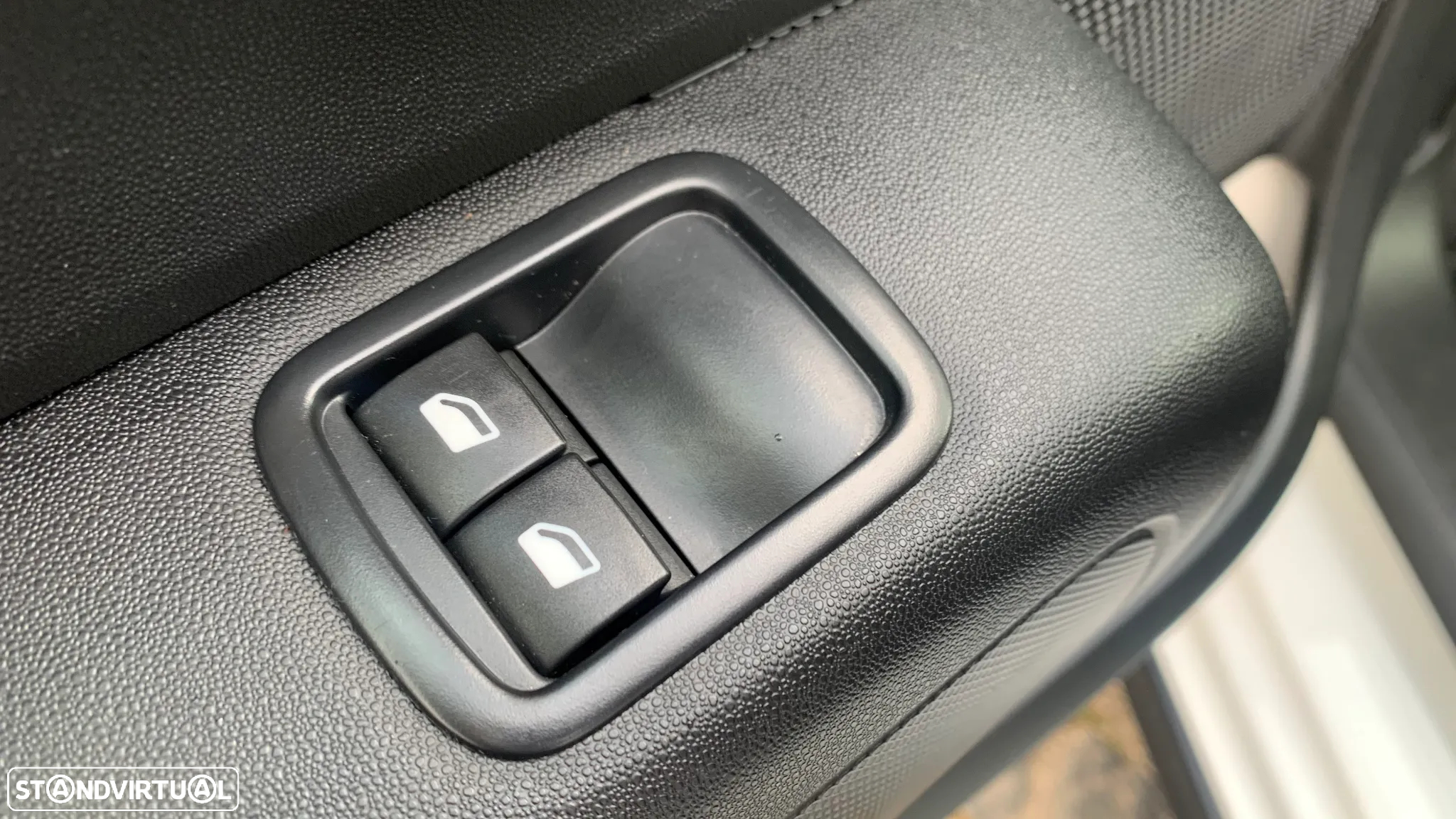 Citroën C3 1.2 PureTech C-Series - 24