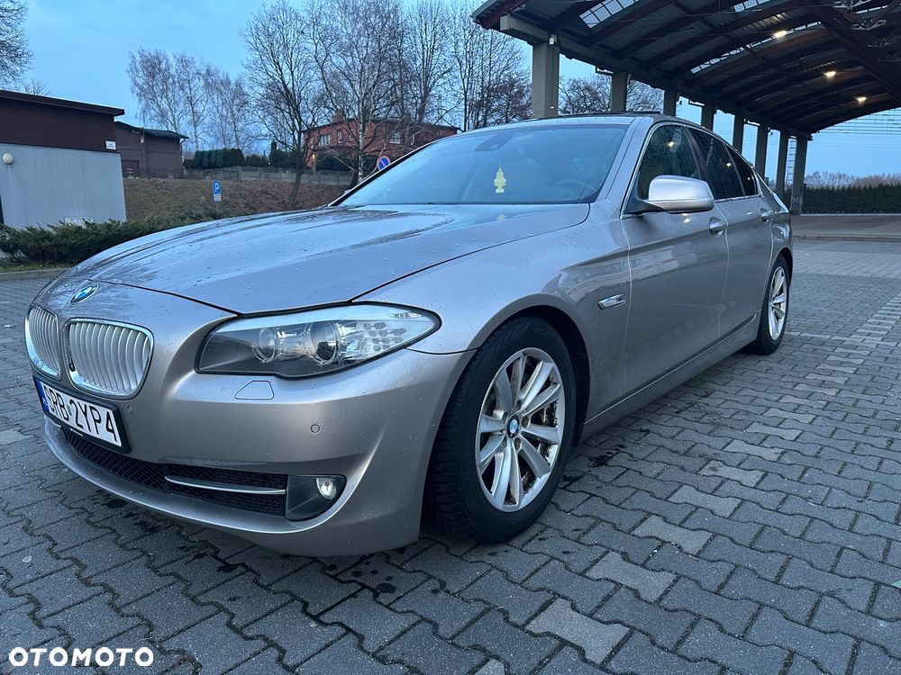 BMW Seria 5 528i Sport-Aut - 1