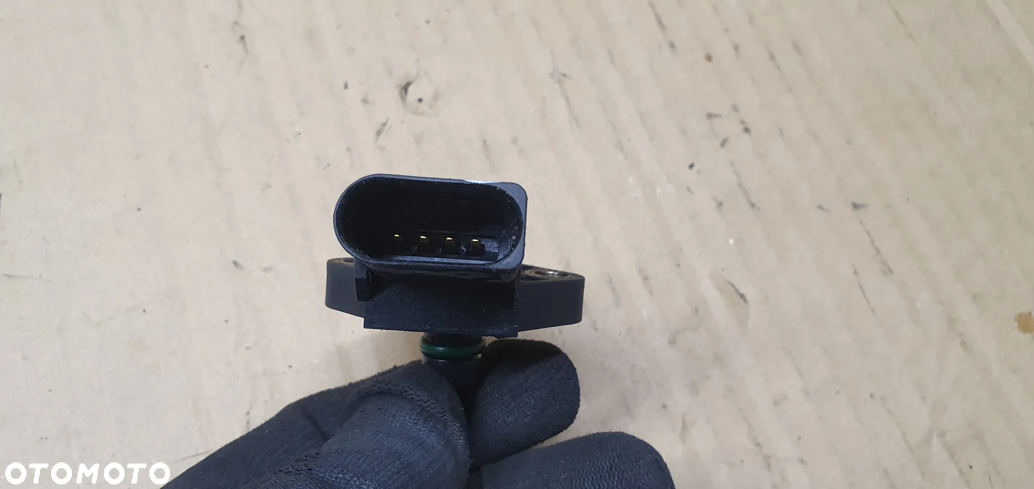 Czujnik ciśnienia MAP sensor VW Touareg 3.0 TDI 038906051C - 5