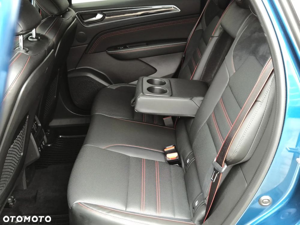 Renault Arkana 1.6 E-TECH R.S Line MMT - 18