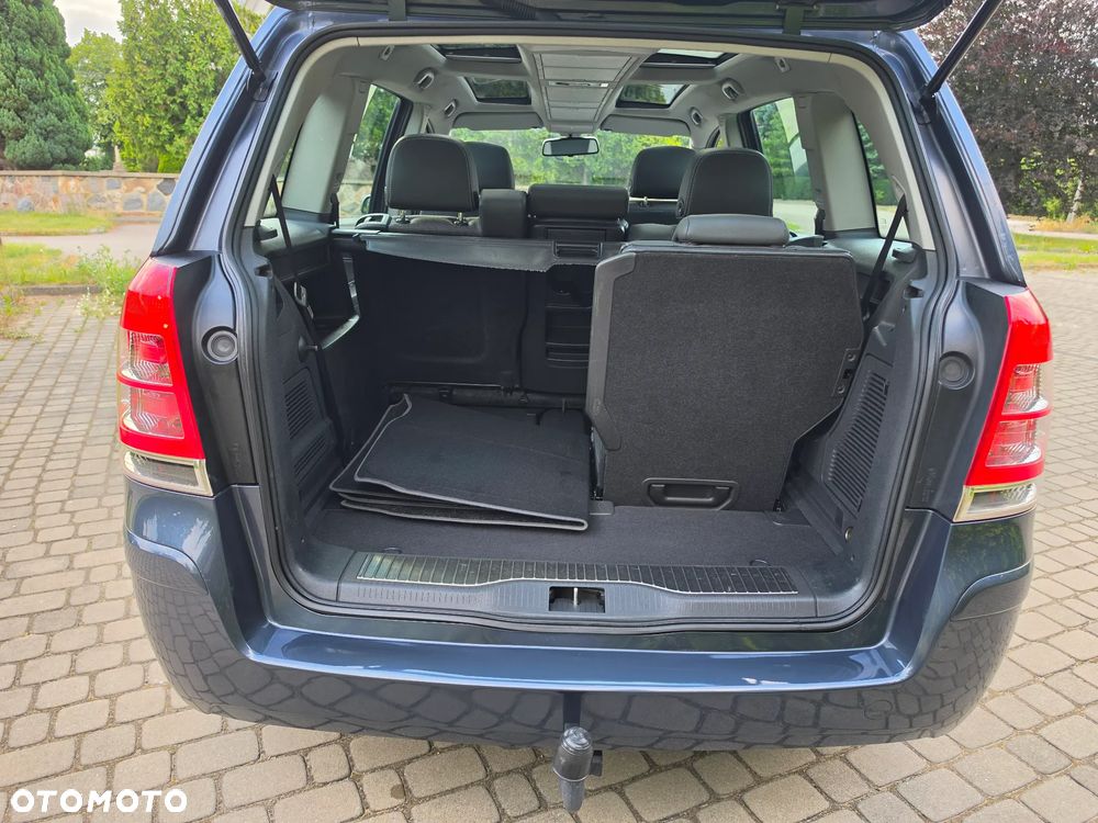 Opel Zafira 1.8 Innovation 110 Jahre - 17
