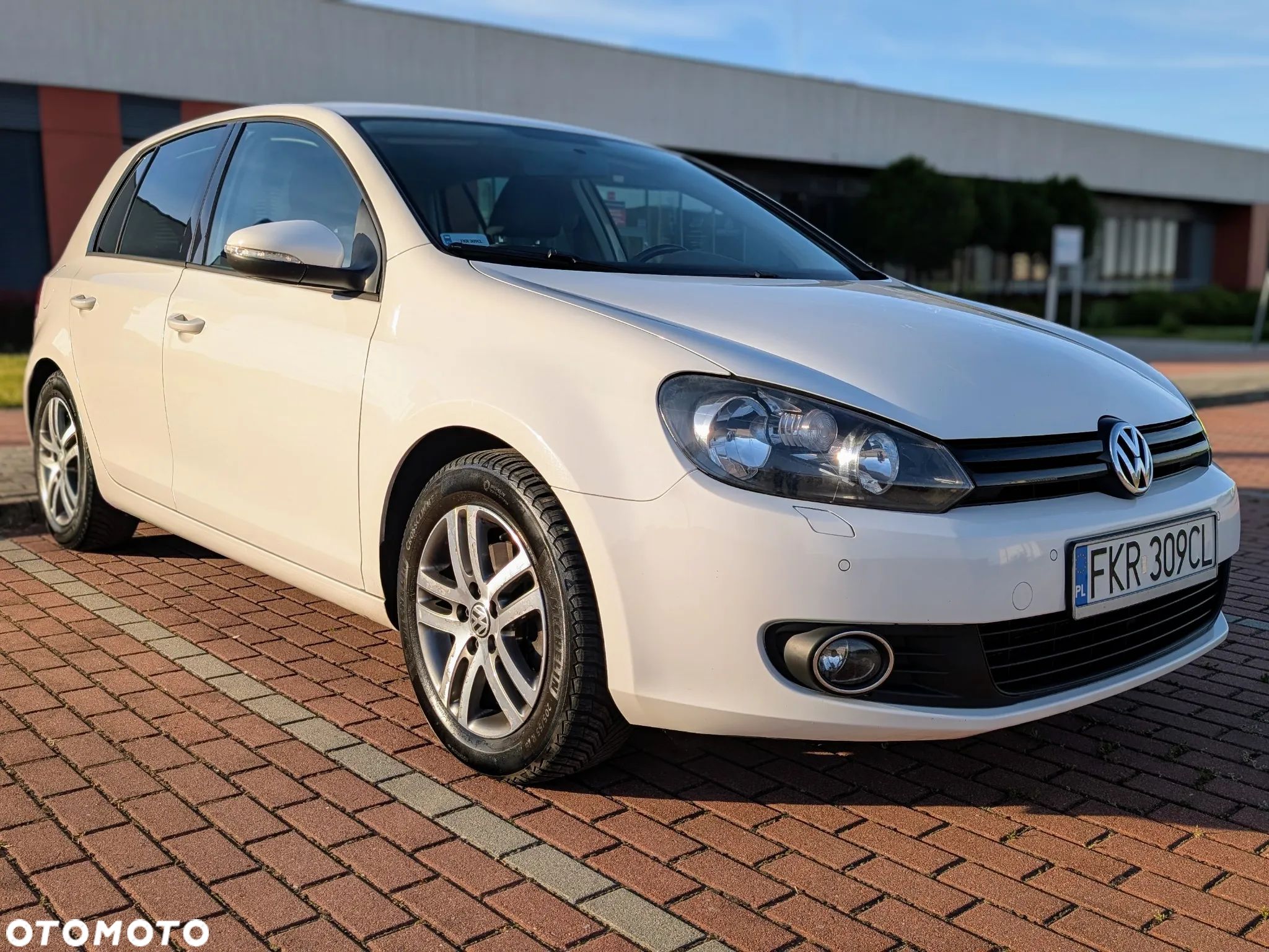 Volkswagen Golf 1.4 TSI Comfortline - 1