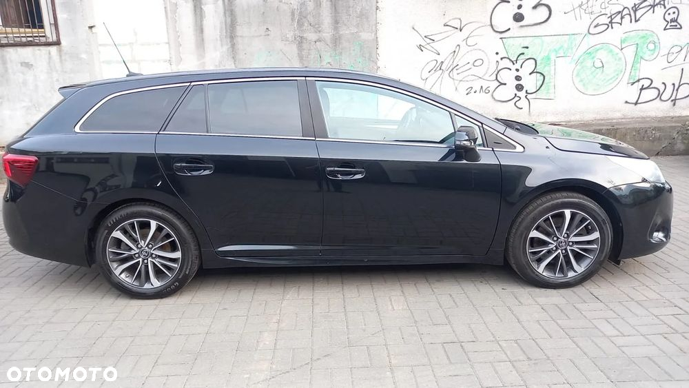 Toyota Avensis - 7