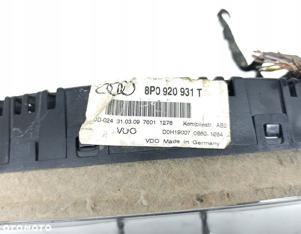 ZEGARY LICZNIK AUDI A3 8P BENZYNA 8P0920931T VDO - 3