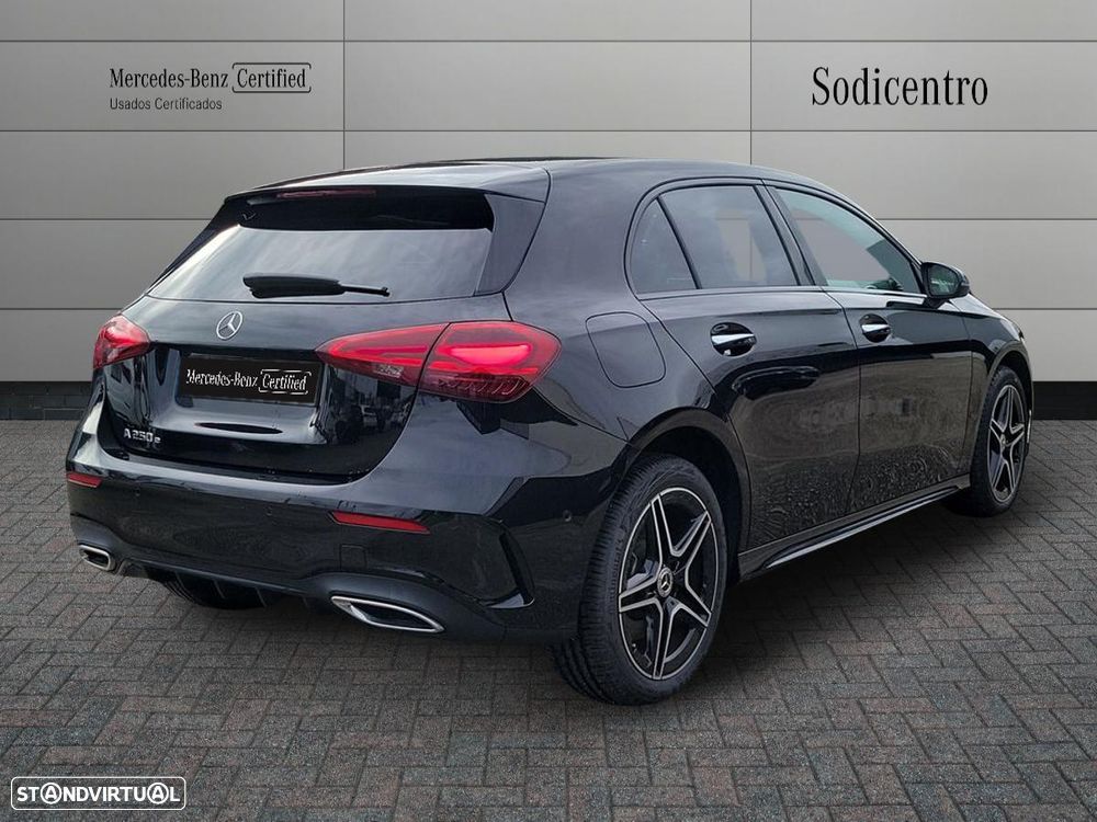 Mercedes-Benz A 250 e AMG Line - 5