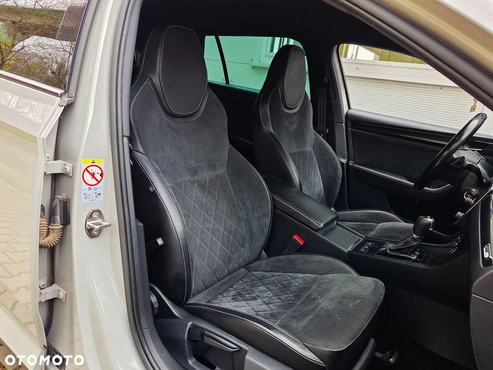 Skoda Superb 2.0 TDI SCR Sportline DSG - 16