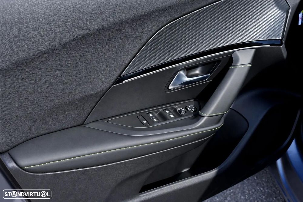 Peugeot e-2008 50 kWh GT - 26